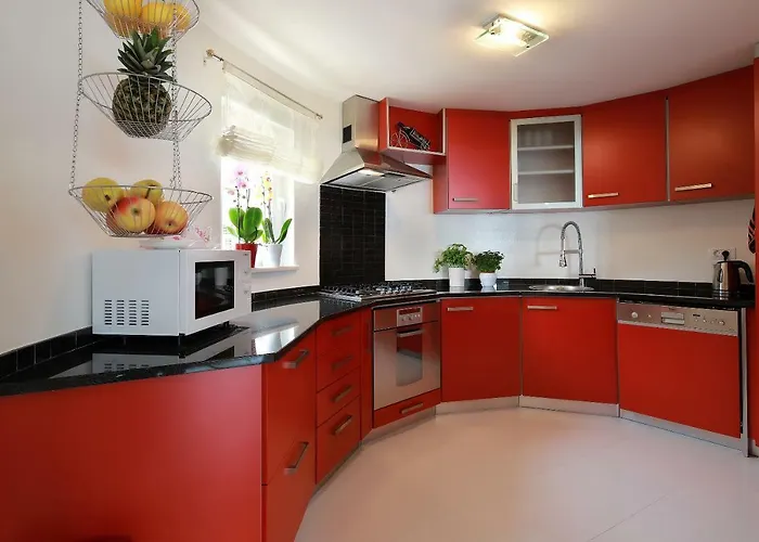 Lux Seaview Poljane Ичичи
